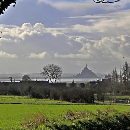 Entre Mont St Michel Et Merveille 4* Vains