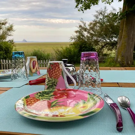 Entre Mont St Michel Et Merveille 4* Vains