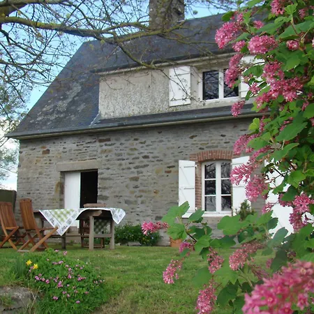 Entre Mont St Michel Et Merveille 4*