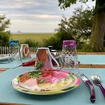 Entre Mont St Michel Et Merveille 4* Vains