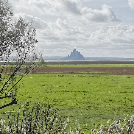 Entre Mont St Michel Et Merveille Gæstehus 4*