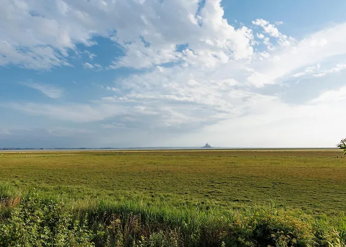 Entre Mont St Michel Et Merveille Pensjonat 4*