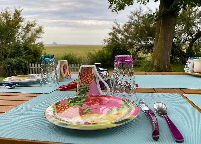 Entre Mont St Michel Et Merveille 4* Vains