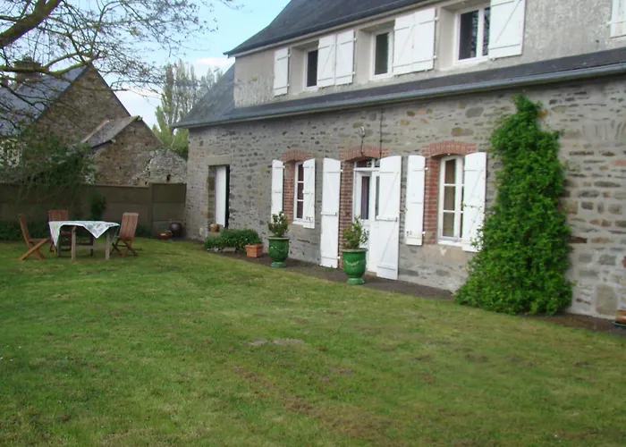 Entre Mont St Michel Et Merveille 4* Vains