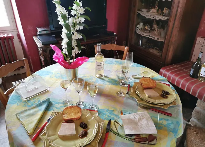 Entre Mont St Michel Et Merveille בית הארחה Vains