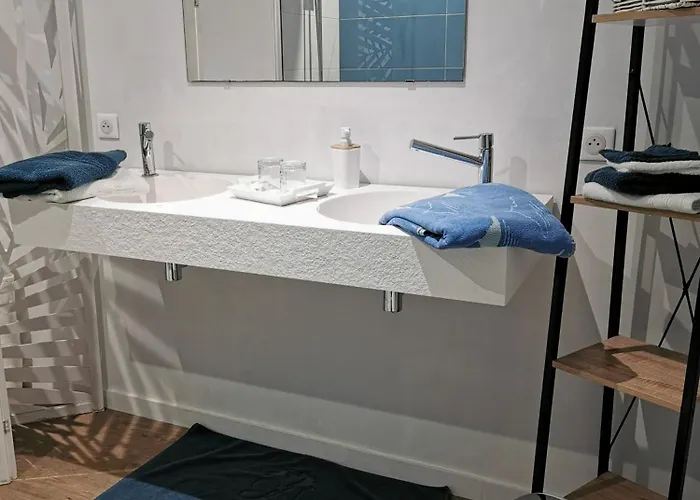 Entre Mont St Michel Et Merveille