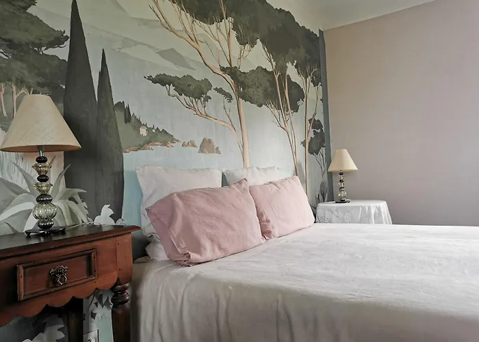 Entre Mont St Michel Et Merveille Pensjonat 4*